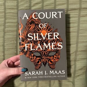 A Court of Silver Flames Book